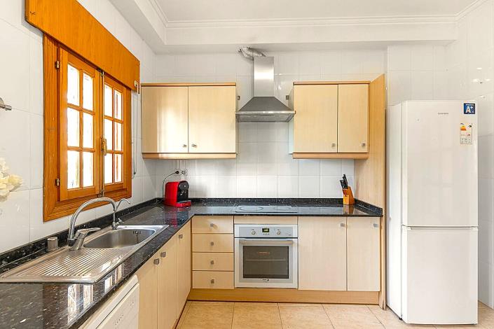 Image No.27-4 Bed Villa / Detached for sale