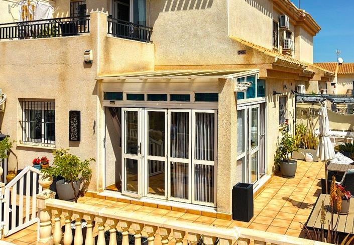 Image No.18-3 Bed Semi-Detached for sale