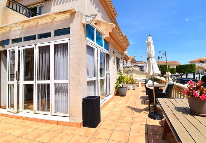 Image No.21-3 Bed Semi-Detached for sale