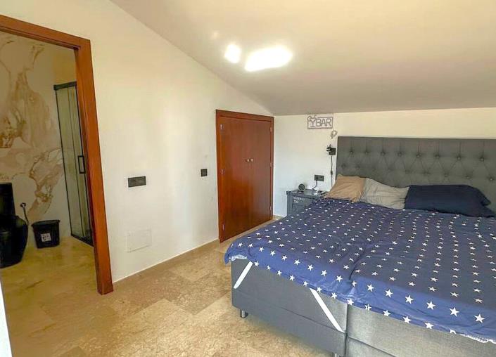 Image No.8-5 Bed Semi-Detached for sale