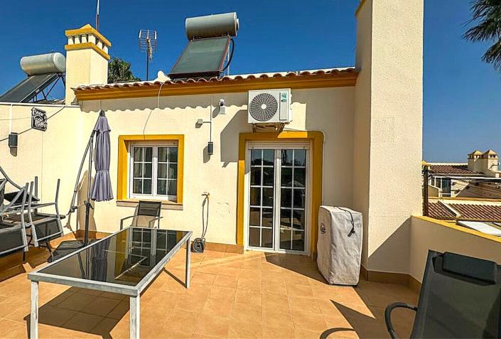 Image No.15-5 Bed Semi-Detached for sale