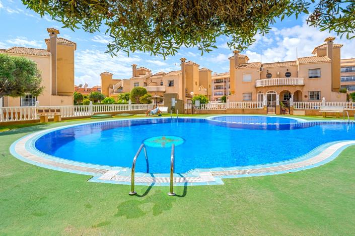 Image No.15-3 Bed Quad for sale