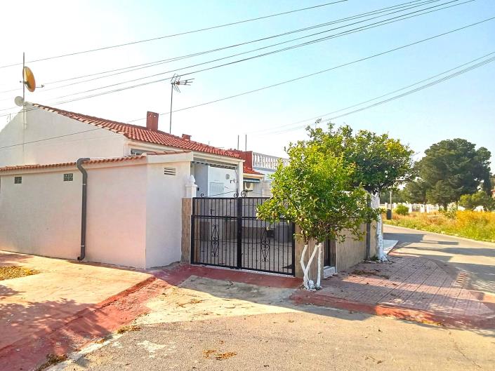 Image No.4-2 Bed Bungalow for sale