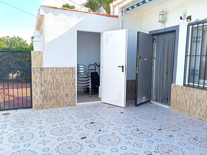Image No.12-2 Bed Bungalow for sale