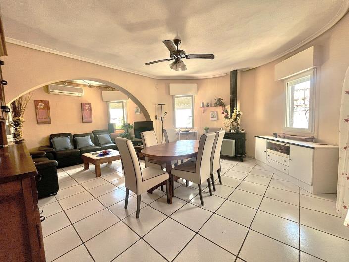Image No.10-3 Bed Villa / Detached for sale
