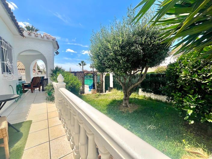 Image No.11-3 Bed Villa / Detached for sale