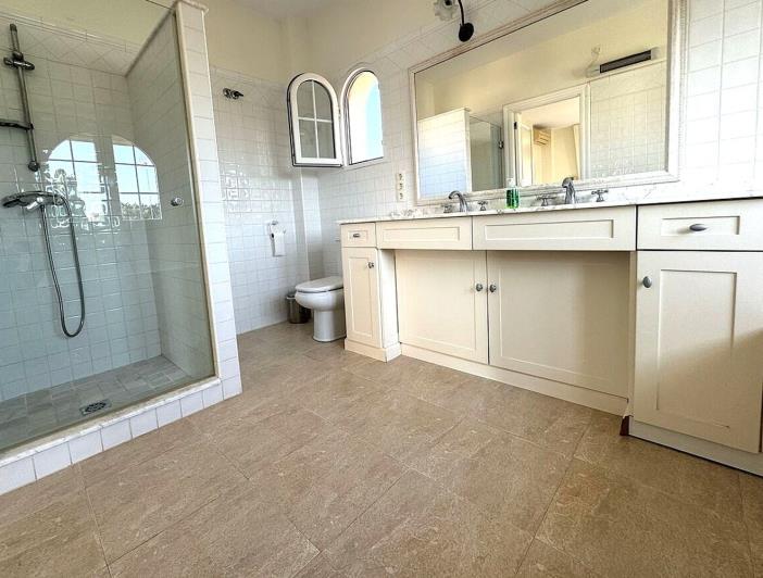 Image No.7-4 Bed Villa / Detached for sale