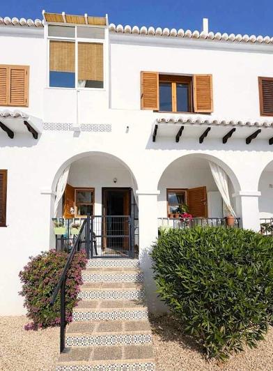 Image No.12-3 Bed Townhouse for sale