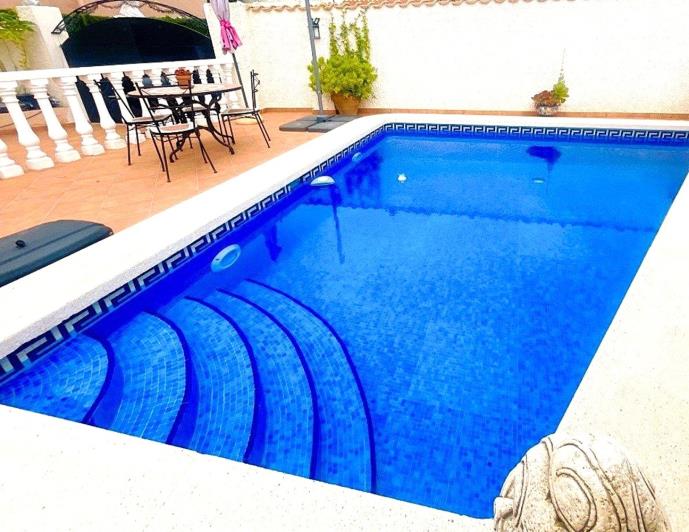 Image No.4-2 Bed Villa / Detached for sale
