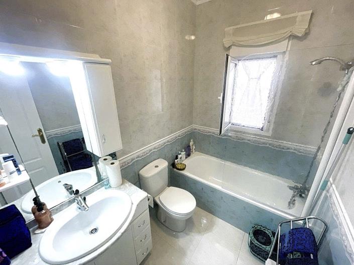 Image No.9-2 Bed Villa / Detached for sale