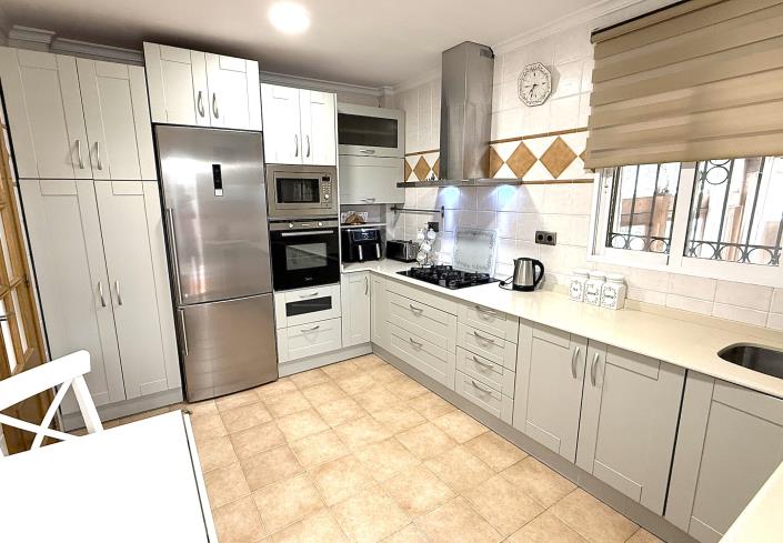 Image No.3-3 Bed Villa for sale