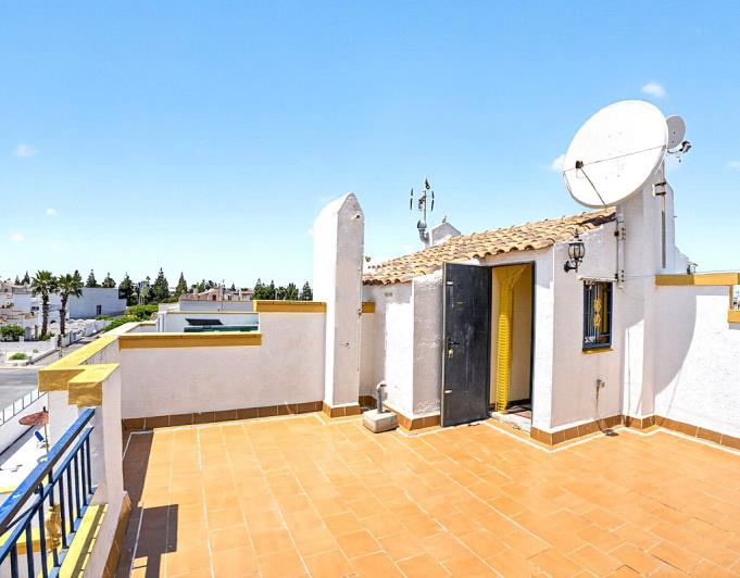 Image No.3-Jumelé de 3 chambres à vendre à Torrevieja