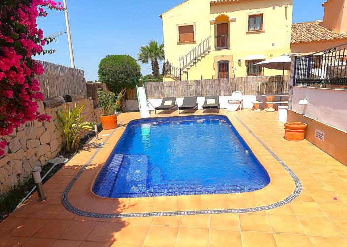 Image No.20-4 Bed Villa / Detached for sale
