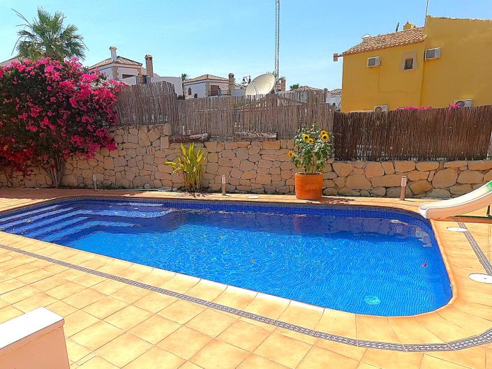 Image No.9-4 Bed Villa / Detached for sale