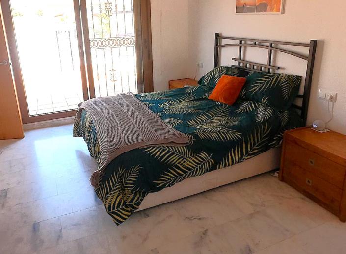 Image No.22-4 Bed Villa / Detached for sale