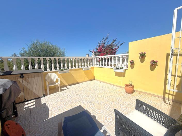 Image No.10-3 Bed Townhouse for sale