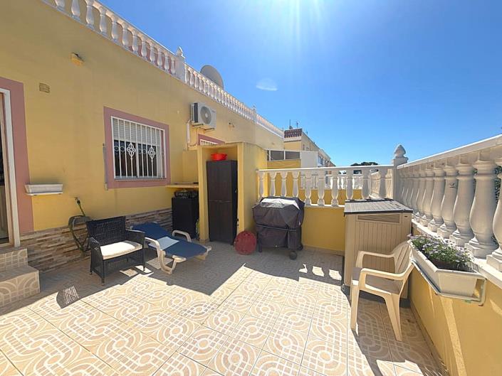 Image No.13-3 Bed Townhouse for sale