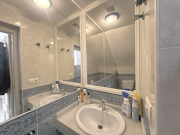 Image No.32-3 Bed Townhouse for sale