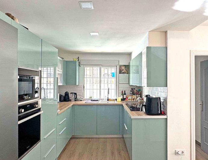 Image No.10-3 Bed Semi-Detached for sale