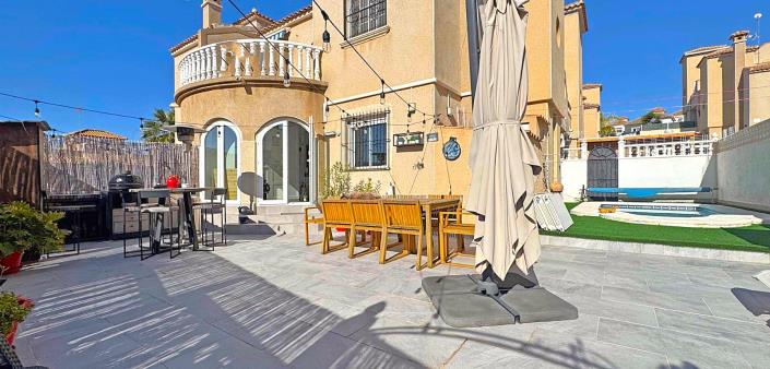 Image No.17-3 Bed Semi-Detached for sale