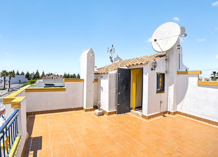 Image No.4-3 Bed Semi-Detached for sale