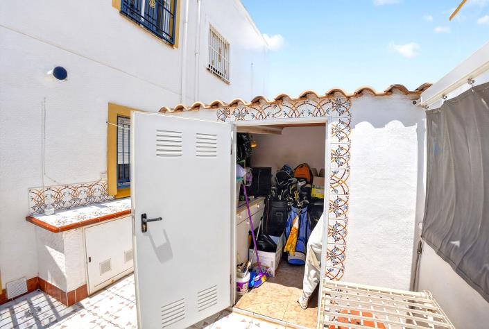 Image No.16-3 Bed Semi-Detached for sale