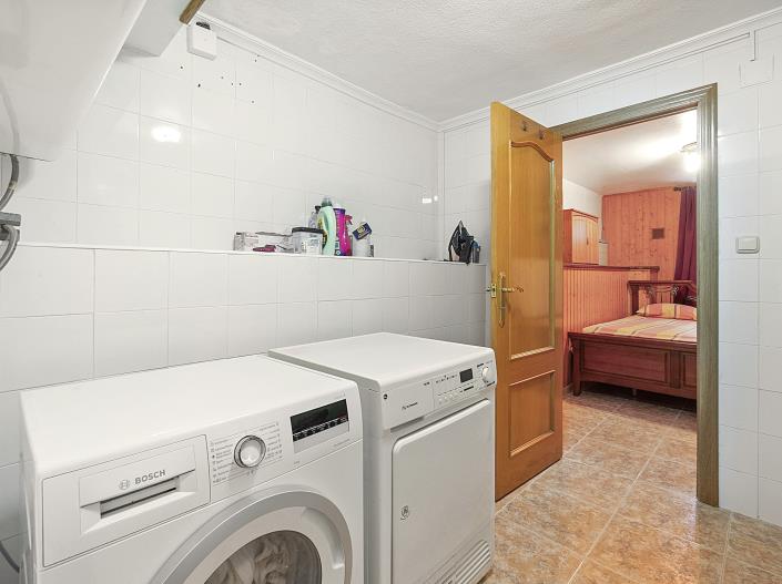 Image No.13-4 Bed Villa / Detached for sale
