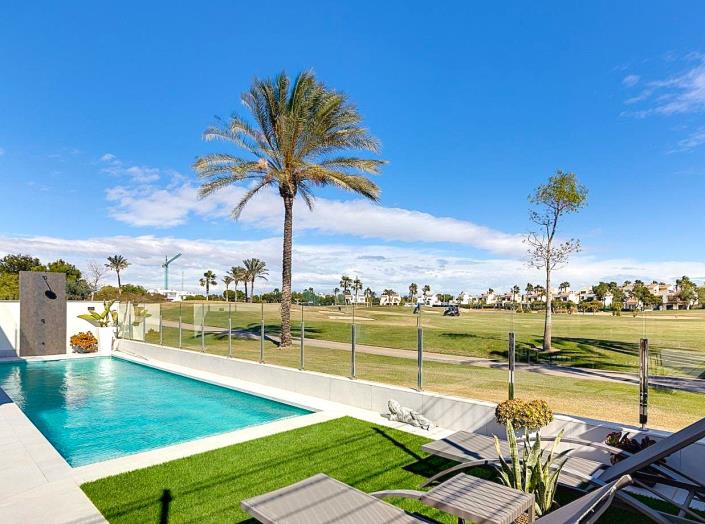 Image No.20-3 Bed Villa / Detached for sale