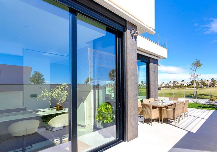 Image No.21-3 Bed Villa / Detached for sale