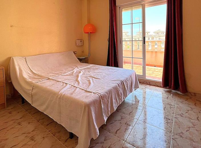 Image No.8-4 Bed Semi-Detached for sale
