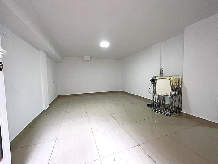 Image No.35-4 Bed Semi-Detached for sale