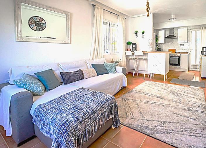Image No.9-3 Bed Semi-Detached for sale