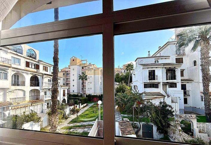 Image No.4-3 Bed Townhouse for sale