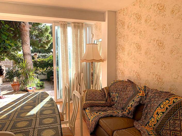 Image No.14-4 Bed Semi-Detached for sale
