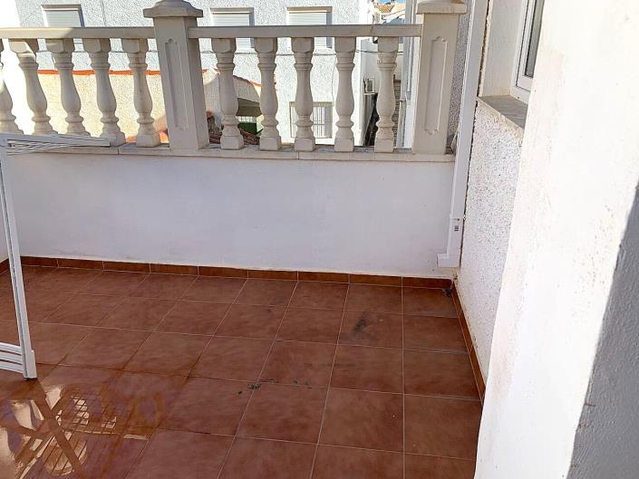 Image No.23-4 Bed Semi-Detached for sale
