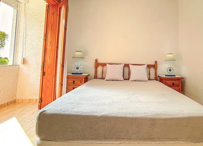 Image No.9-2 Bed Townhouse for sale
