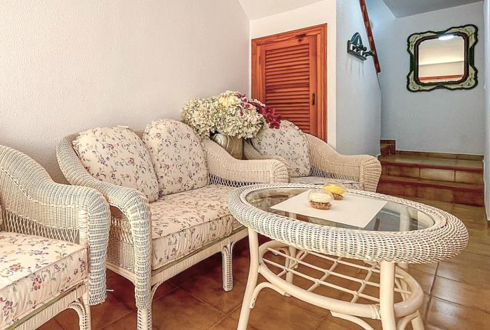 Image No.14-2 Bed Townhouse for sale