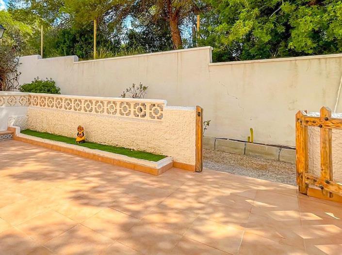 Image No.6-2 Bed Townhouse for sale