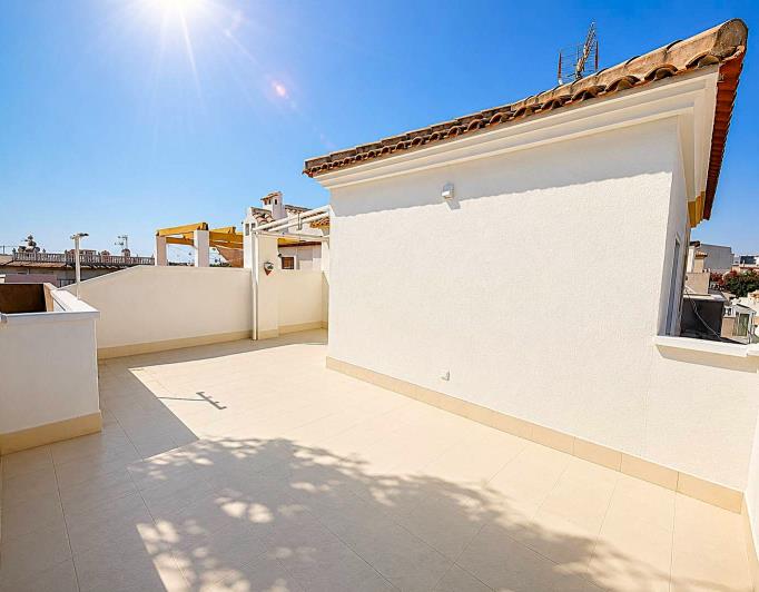 Image No.4-3 Bed Semi-Detached for sale