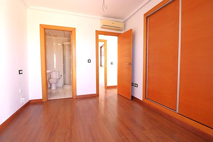 Image No.15-2 Bed Apartment for sale