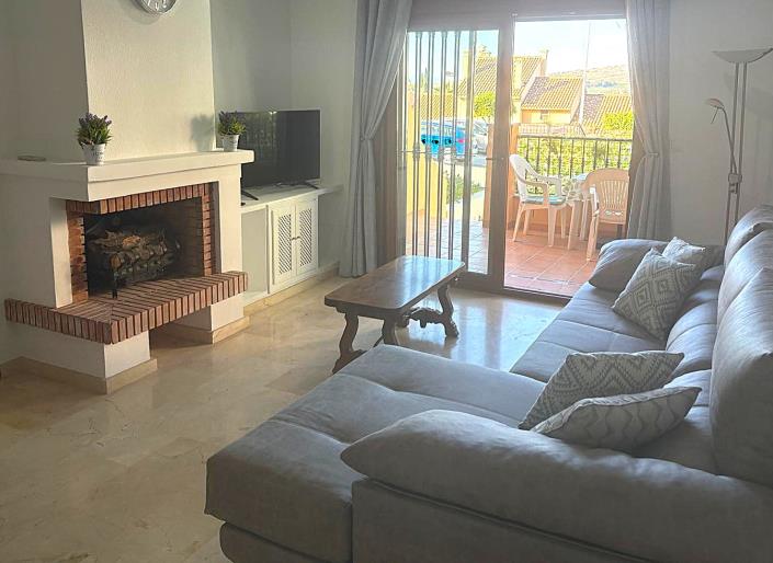 Image No.8-3 Bed Semi-Detached for sale