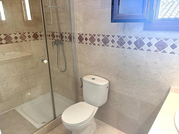 Image No.14-3 Bed Semi-Detached for sale