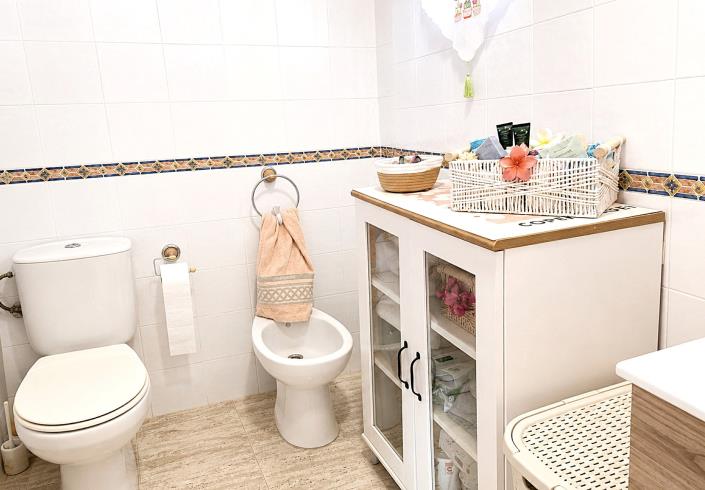 Image No.8-3 Bed Semi-Detached for sale