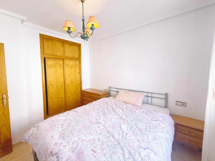 Image No.25-3 Bed Semi-Detached for sale