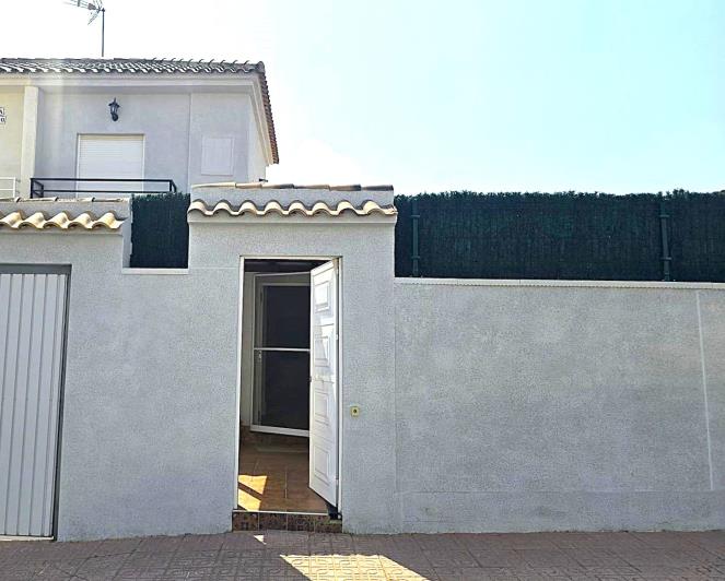 Image No.15-3 Bed Semi-Detached for sale