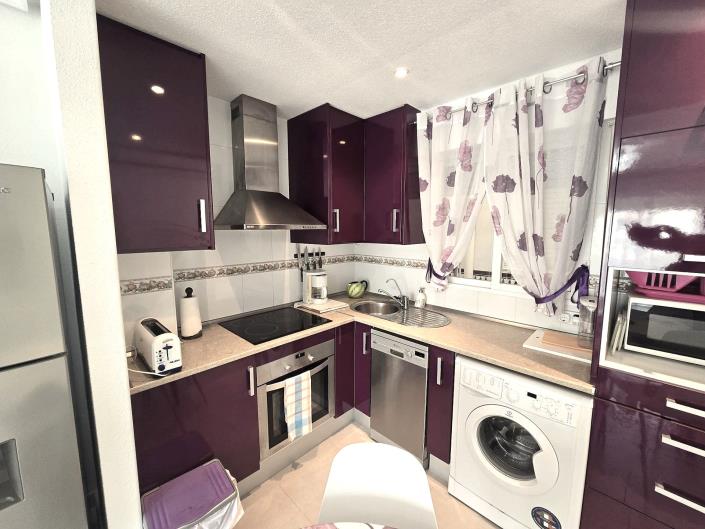 Image No.8-2 Bed Apartment for sale