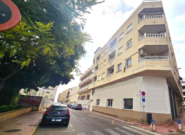 Image No.6-2 Bed Apartment for sale