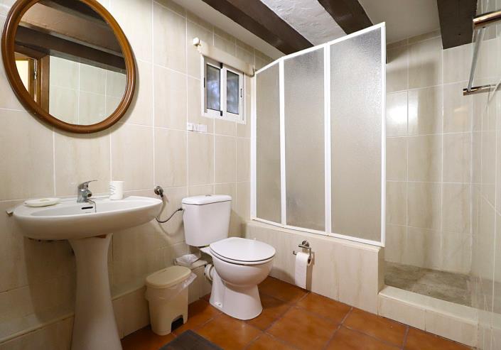 Image No.14-4 Bed Villa / Detached for sale
