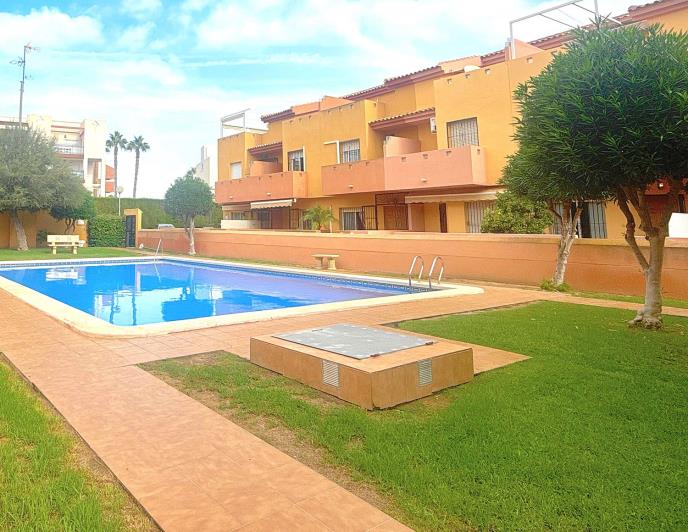 Image No.9-3 Bed Townhouse for sale