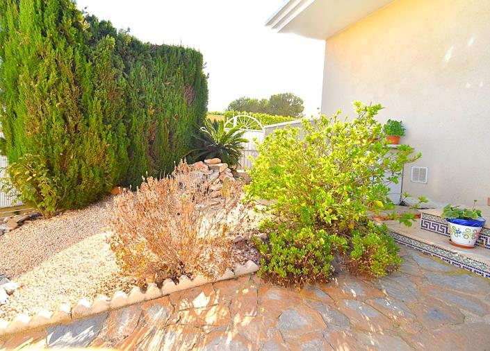Image No.17-3 Bed Semi-Detached for sale